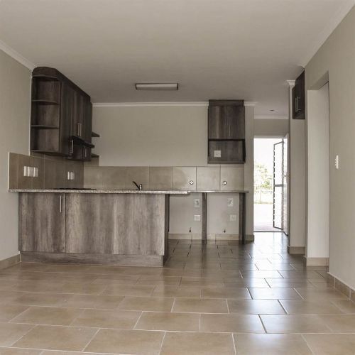 Beautiful 2 Bedroom Apartment To Rent In Birchwood Complex, Sonkring