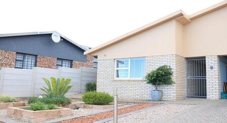 2 Bedroom duet for sale in Dana Bay, Mossel Bay
