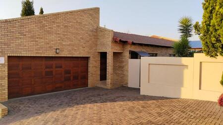 3 Bedroom cluster for sale in Elandshaven, Germiston