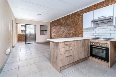 2 Bedroom Apartment in Pomona