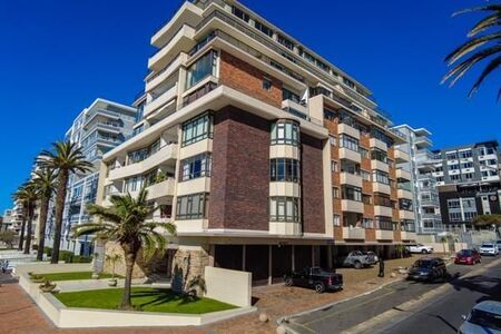 2 Bedroom Apartment in Sea Point