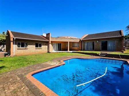 5 Bedroom House in Warner Beach