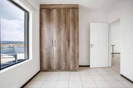 2 Bedroom Flat in The Reeds