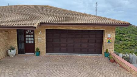 3 Bedroom duet for sale in Seemeeu Park, Mossel Bay