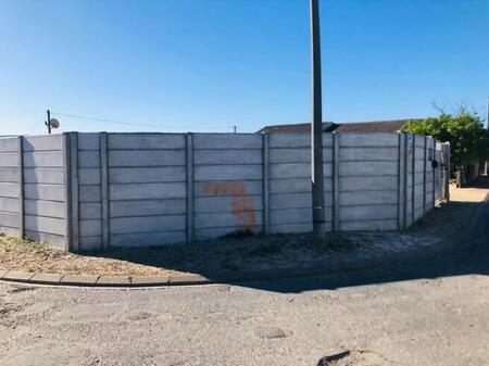 2 Bedroom duet for sale in Malibu Village, Blue Downs