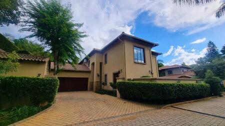 4 Bedroom cluster sold in Bedfordview