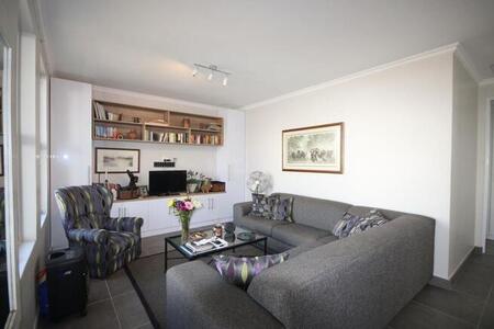 1 Bedroom Townhouse to Rent in Modderfontein