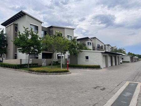 2 Bedroom Townhouse to Rent in Dainfern