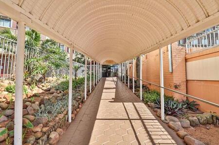 1 Bedroom Apartment in Amanzimtoti