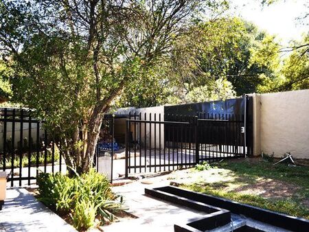 1 Bedroom Apartment in Bryanston