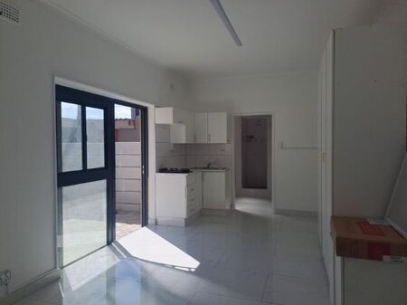 1 Bedroom Apartment To Rent in Milnerton Central