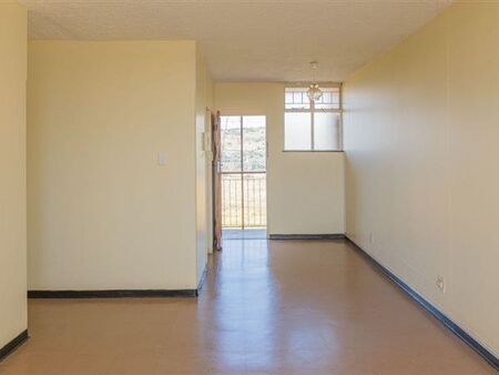 1 Bedroom Apartment in Kwaggasrand