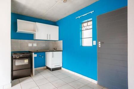 2 Bedroom Flat in Mohlakeng