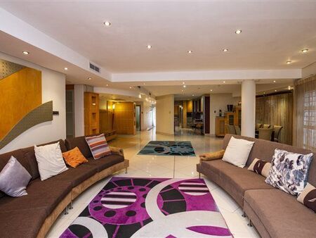 3 Bedroom Apartment in Musgrave
