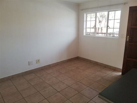1 Bedroom Flat in Pretoria West