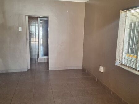 1 Bedroom Apartment in Postmasburg