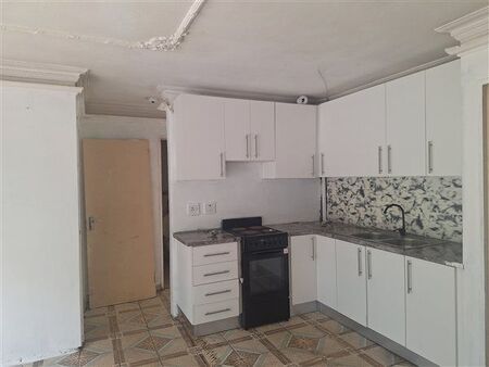 3 Bedroom Apartment in Woodhaven