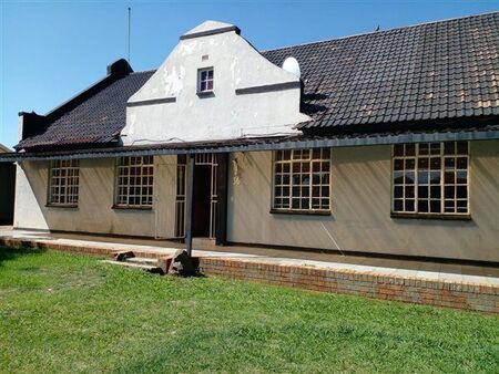 3 Bedroom House in De Deur