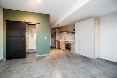 Studio apartment in Menlo Park