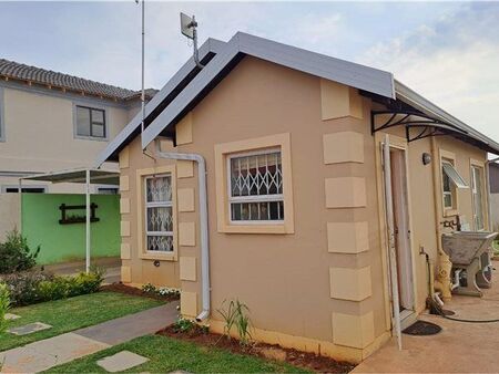 2 Bedroom House in Toekomsrus