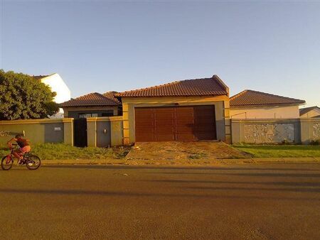 3 Bedroom House in Dawnpark