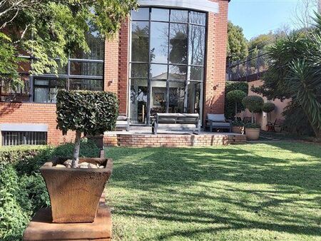 3 Bedroom House in Waterkloof Ridge