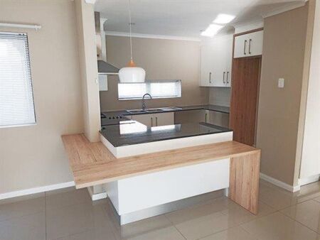 2 Bed Apartment in Fairview