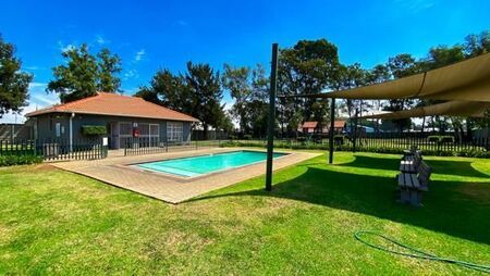 1 Bedroom Apartment in Comet