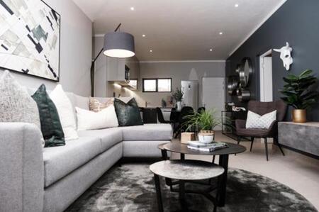 2 Bedroom Apartment in Waterkloof