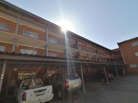 2 Bedroom Flat in Pretoria North