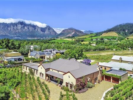 4 Bedroom House in Franschhoek