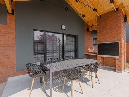 3 Bedroom Townhouse in Olympus