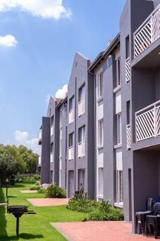 3 Bedroom Apartment in Verwoerdpark