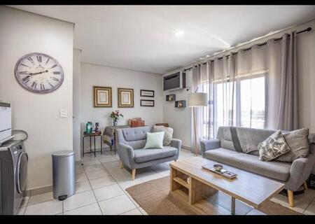 1 Bedroom Apartment in Menlo Park