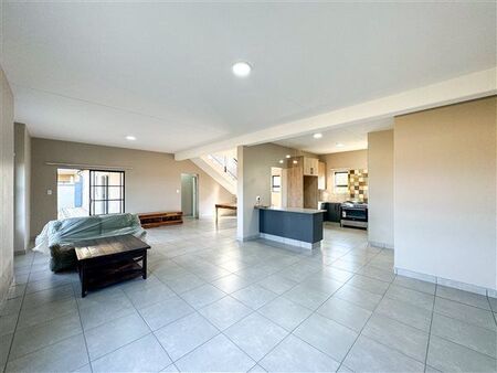 5 Bedroom House in Boschkop