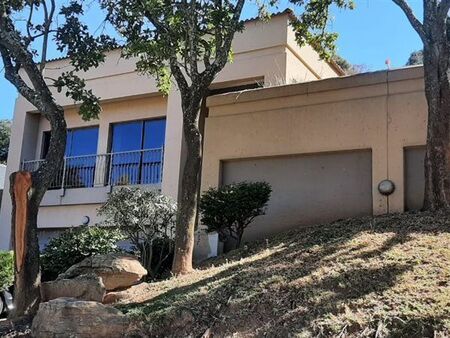 3 Bedroom House in Waterkloof Ridge