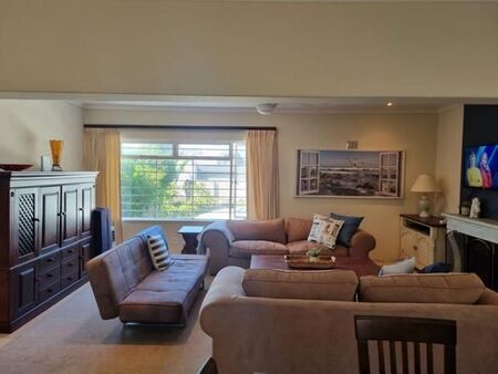 3 Bedroom House in Kwaaiwater