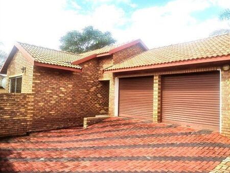 3 Bedroom Simplex in Thatchfield