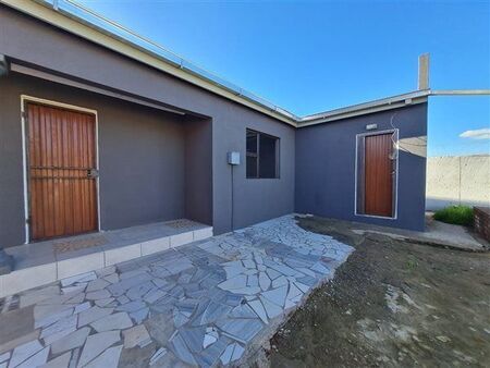 1 Bedroom House in Vergenoeg