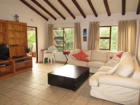 2 Bedroom Flat in Morningside