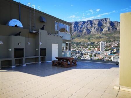 2 Bedroom Apartment in Cape Town City Centre
