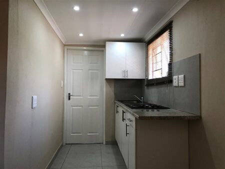 Bachelor apartment in Cosmo City