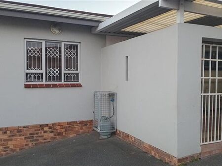 3 Bedroom House in Malvern