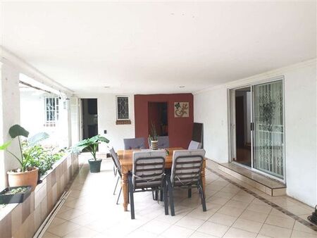2 Bedroom Apartment in Beverley Gardens