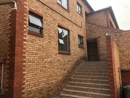 2 Bedroom Townhouse in Meyersdal