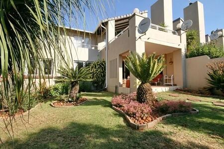 3 Bedroom Townhouse in Woodhill