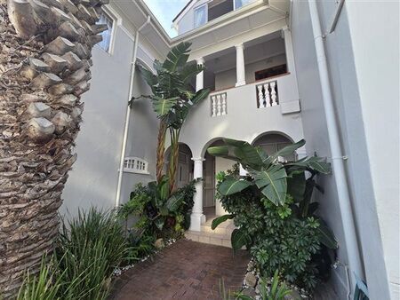 1 Bedroom Apartment in Bantry Bay
