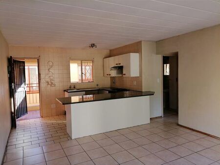 2 Bedroom Apartment in Helderkruin