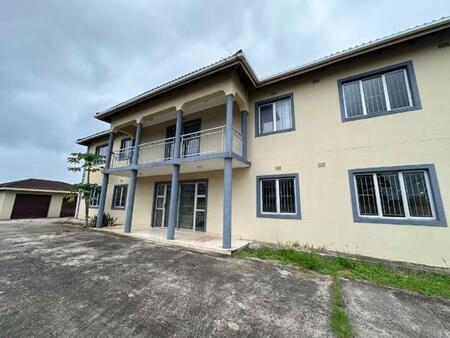 8 Bedroom House in Brackenham