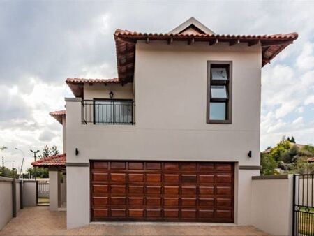 3 Bedroom Cluster in Strubens Valley